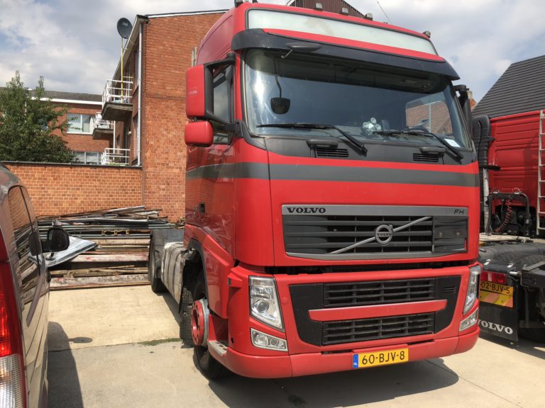 red Volvo FH truck for rent